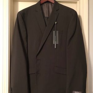 Men’s Kenneth Cole Reaction suit